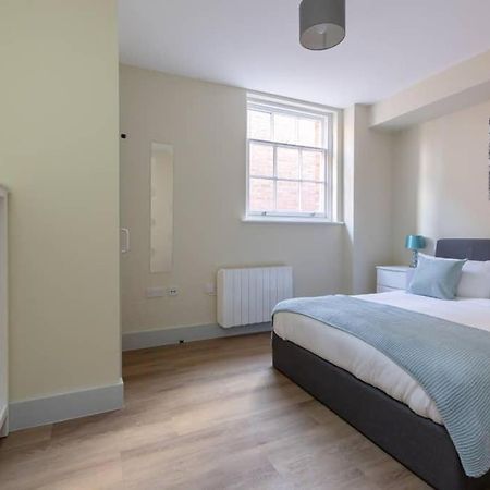 Hereford City Centre - Apartment 4, Isabella House - Modern Apartment In The Heart Of The City - Sleeps 4 Guests - Hosted By Rentmyhouse Exteriér fotografie