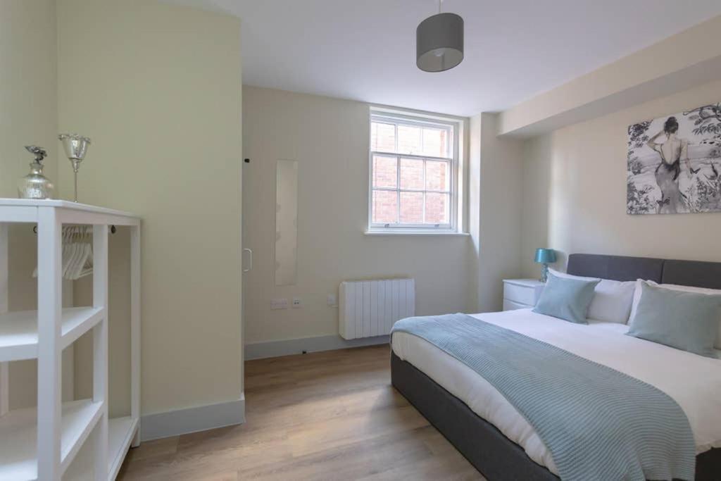 Hereford City Centre - Apartment 4, Isabella House - Modern Apartment In The Heart Of The City - Sleeps 4 Guests - Hosted By Rentmyhouse Exteriér fotografie