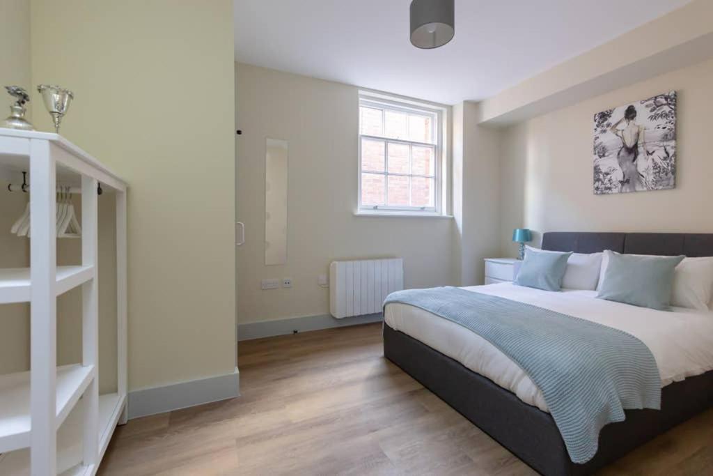 Hereford City Centre - Apartment 4, Isabella House - Modern Apartment In The Heart Of The City - Sleeps 4 Guests - Hosted By Rentmyhouse Exteriér fotografie